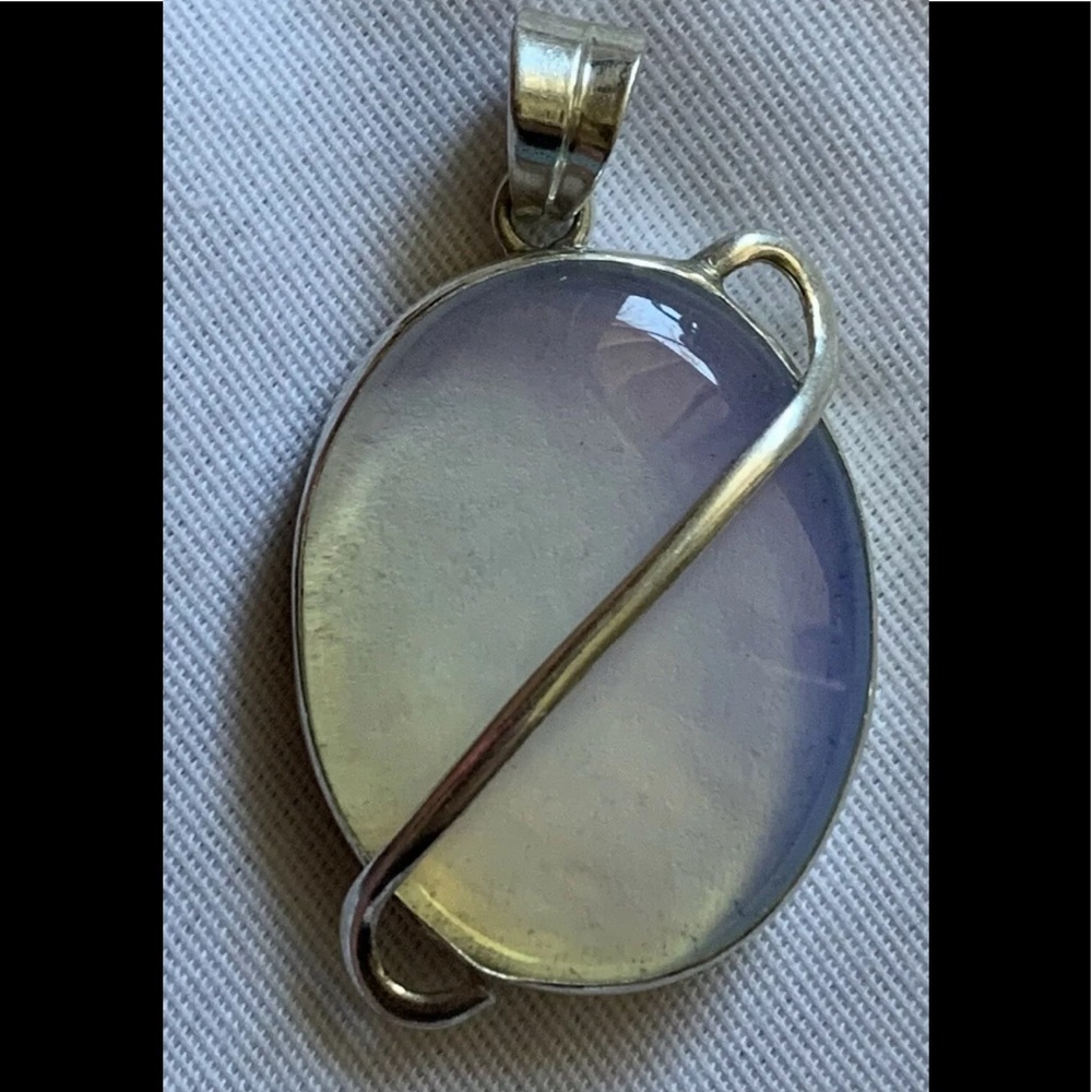 Vintage Sterling Silver Lavender Chalcedony Pendant